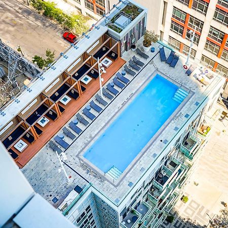 Chol Furnished Suites Heart Of Downtown Toronto, 2 Beds, Free Parking, Cn Tower View Kültér fotó