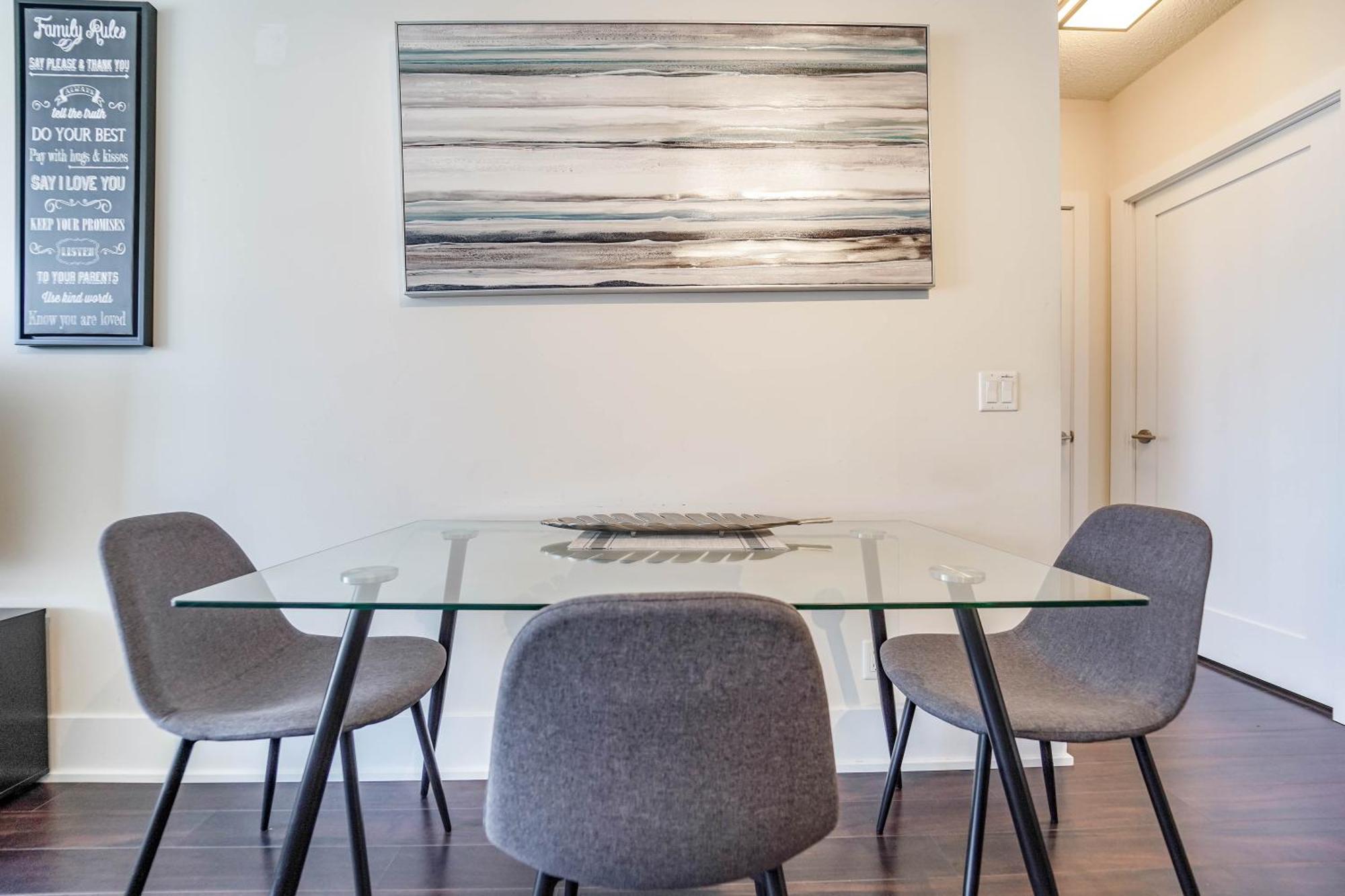 Chol Furnished Suites Heart Of Downtown Toronto, 2 Beds, Free Parking, Cn Tower View Kültér fotó