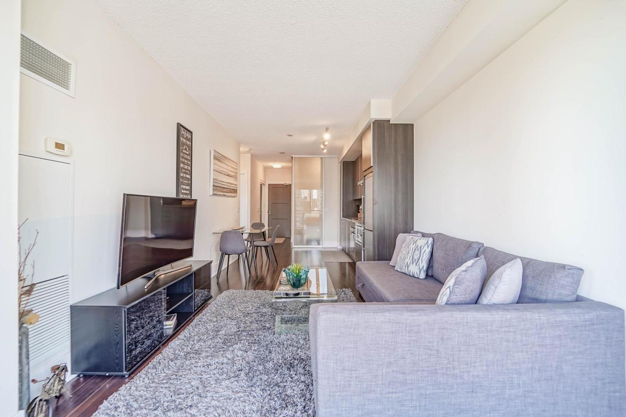 Chol Furnished Suites Heart Of Downtown Toronto, 2 Beds, Free Parking, Cn Tower View Kültér fotó