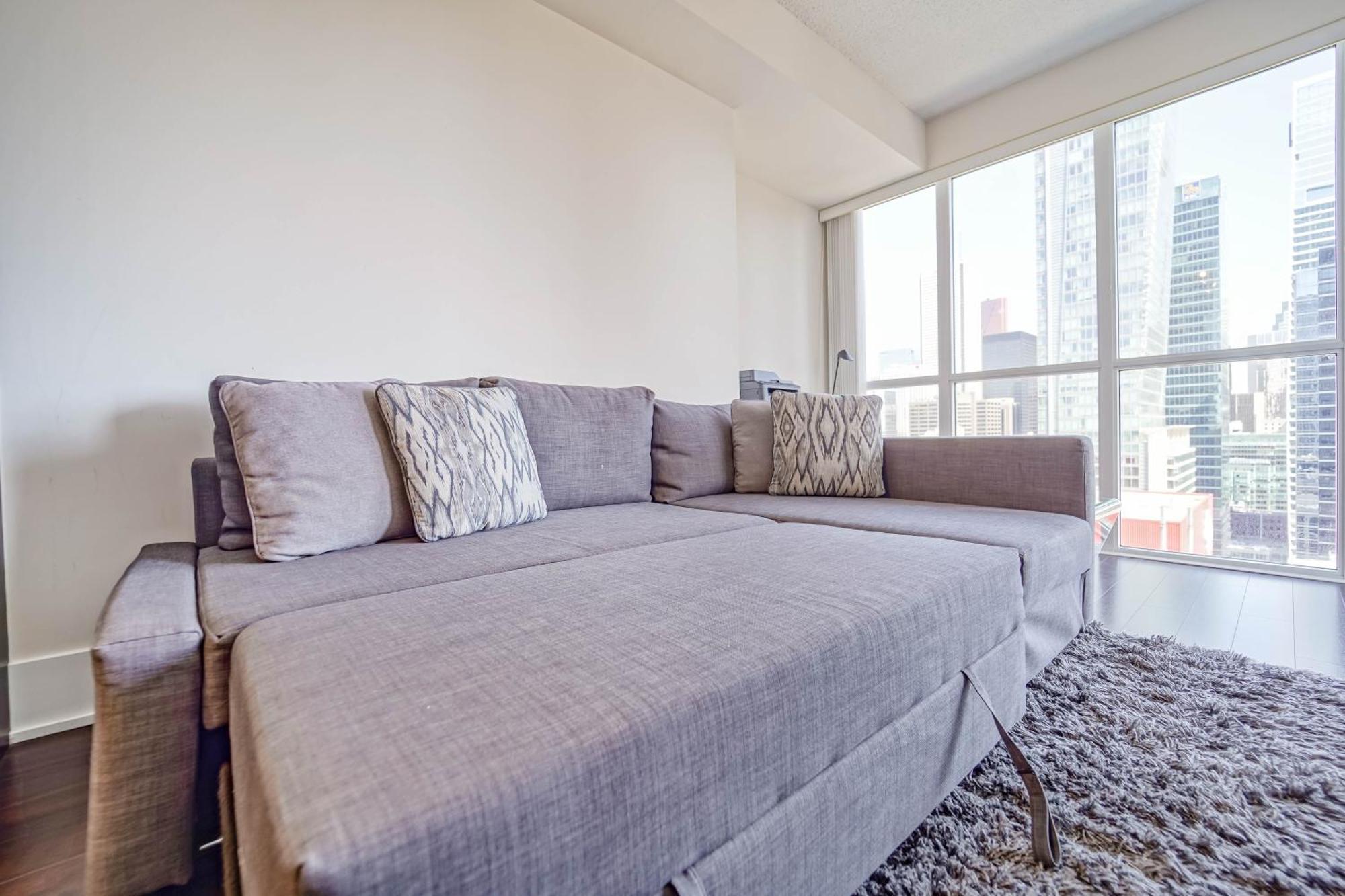 Chol Furnished Suites Heart Of Downtown Toronto, 2 Beds, Free Parking, Cn Tower View Kültér fotó