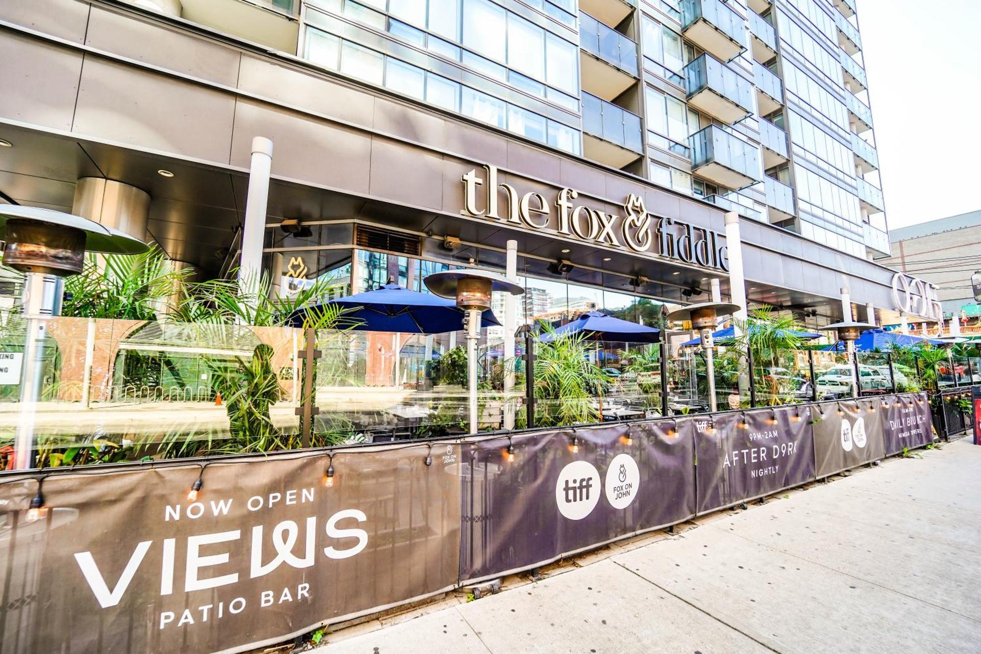 Chol Furnished Suites Heart Of Downtown Toronto, 2 Beds, Free Parking, Cn Tower View Kültér fotó