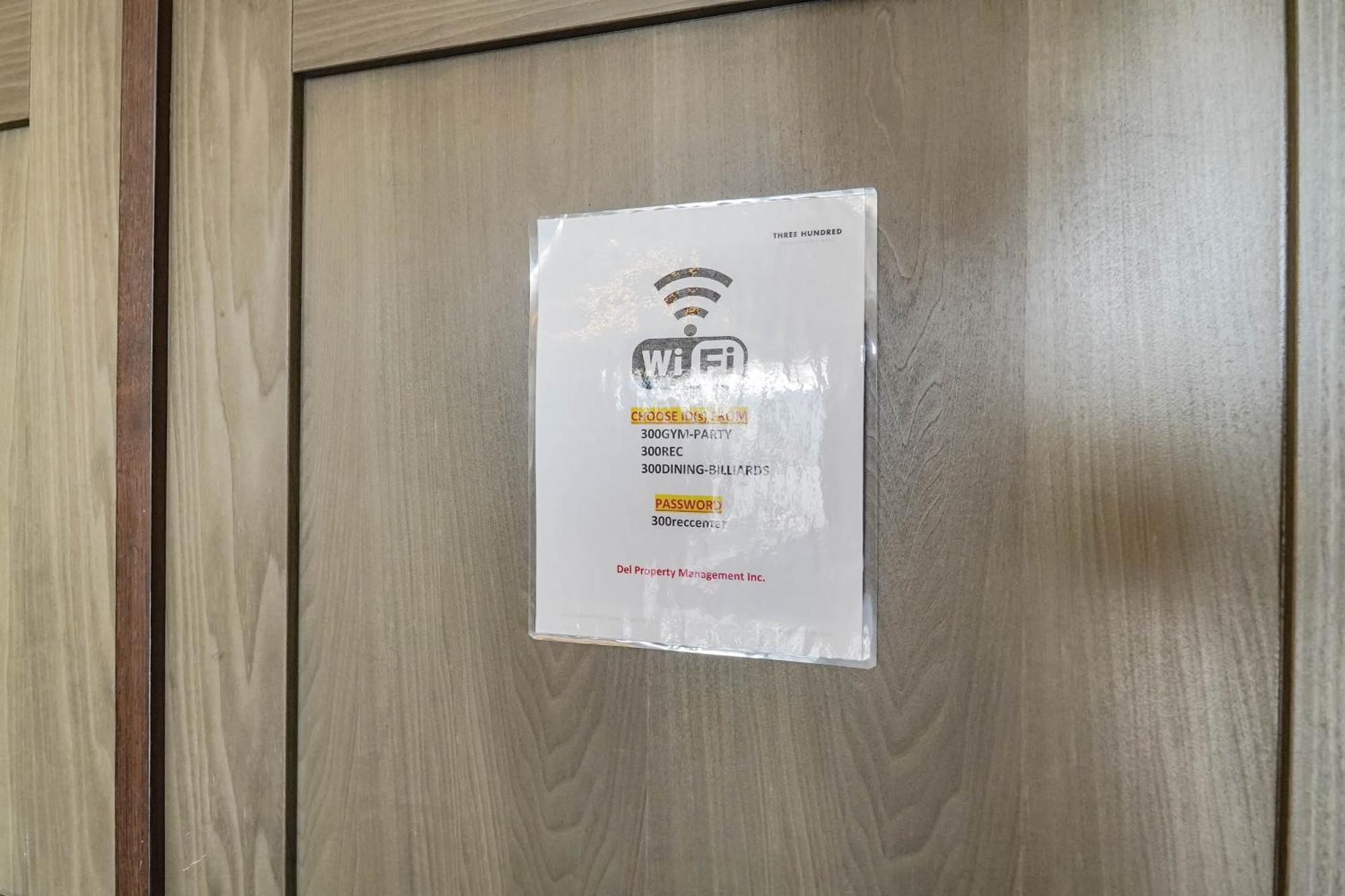 Chol Furnished Suites Heart Of Downtown Toronto, 2 Beds, Free Parking, Cn Tower View Kültér fotó